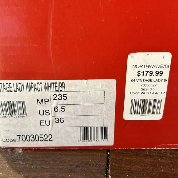 Snow boots, size 6 1/2 women’s - Picture 5 of 5